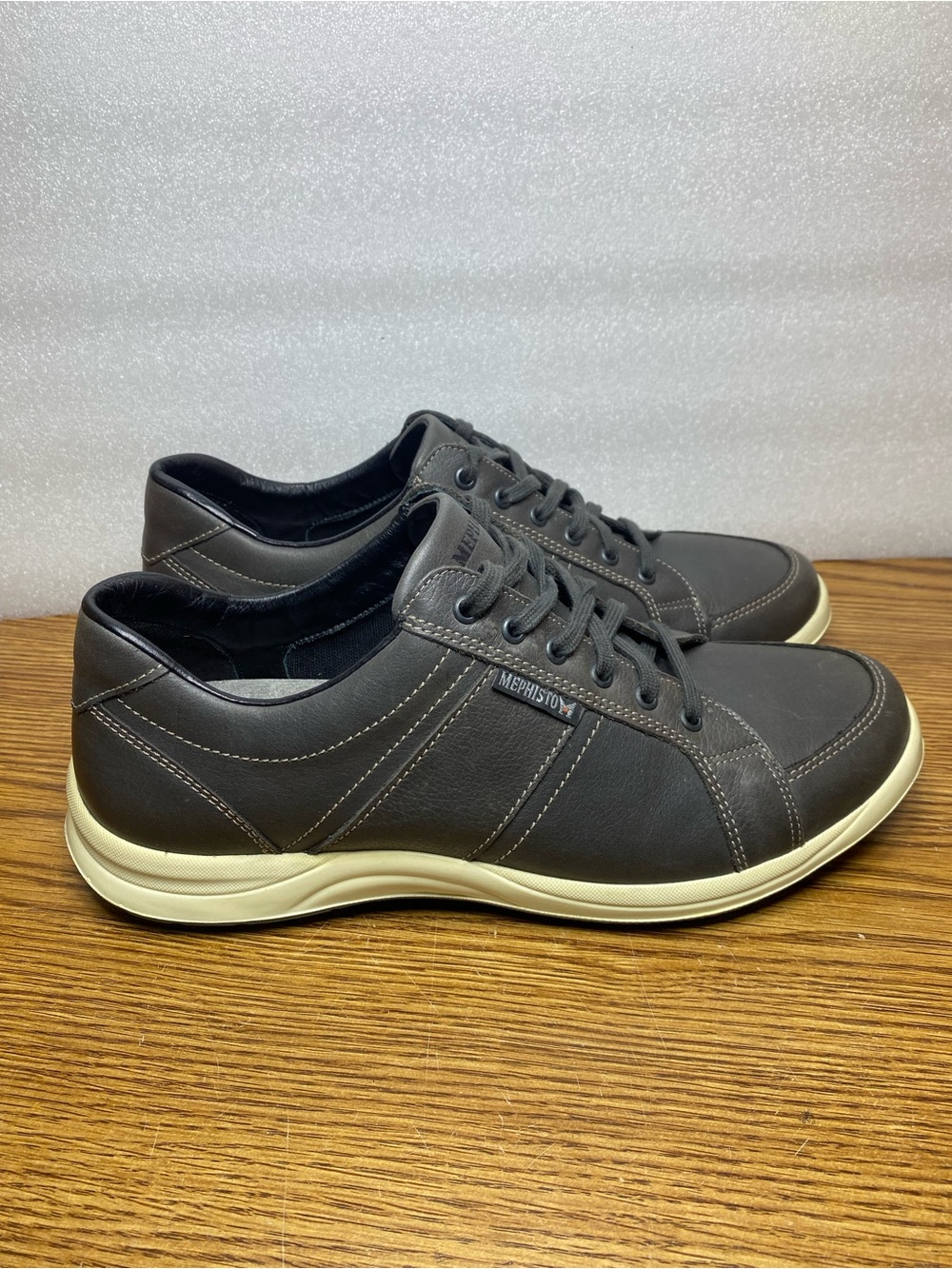 Mephisto Hero Casual Sneaker Shoe Gray Dark Brown Pebbled Leather Mens Size 11.5